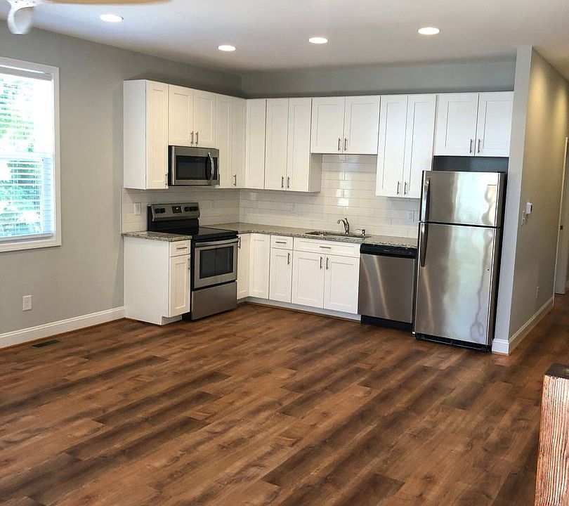 1st image of 208 Howell St #100