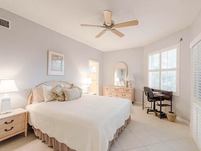 2403 Fairway Dr N — Photo 12