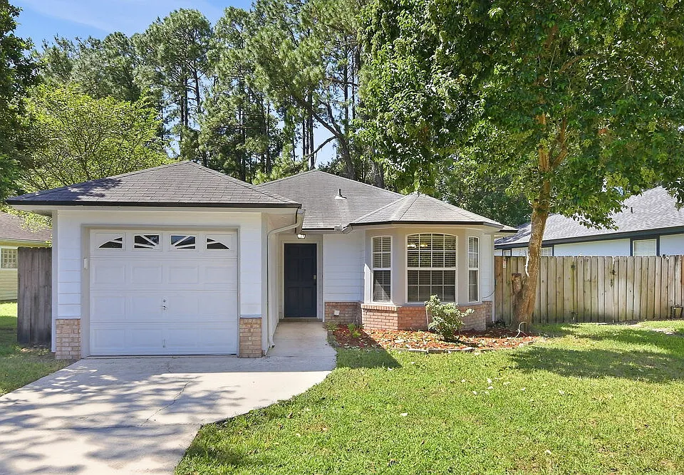 1826 Ashmore Green Dr