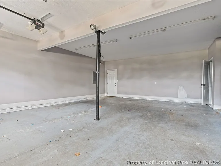 109 Canyon Ct — Photo 27