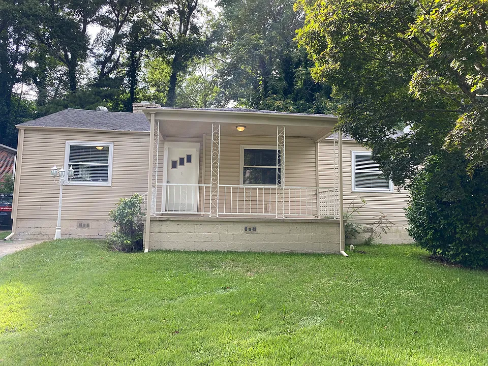 1220 Cresthill Rd