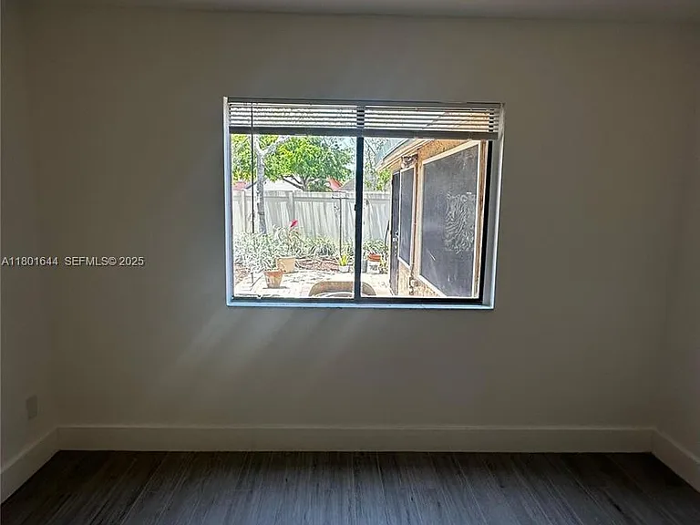 8880 SW 23rd St — Photo 8