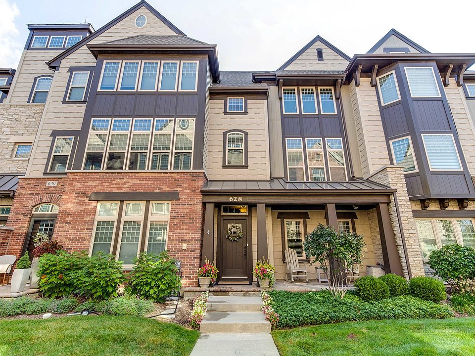 1st image of 628 Parkside Ct