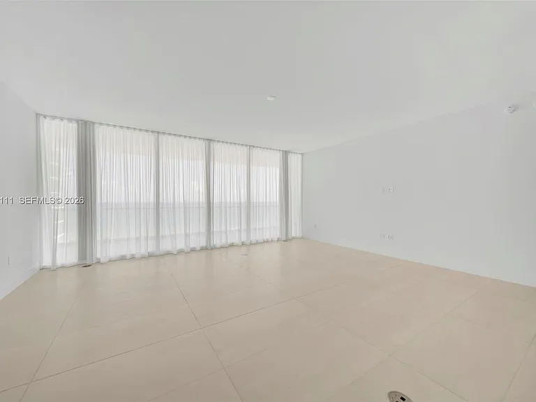 153 N Seabreeze Blvd #801 — Photo 12