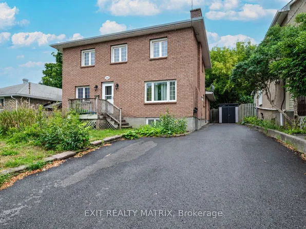 1384 Chatelain Ave Unit 2, Ottawa, ON K1Z 8A8