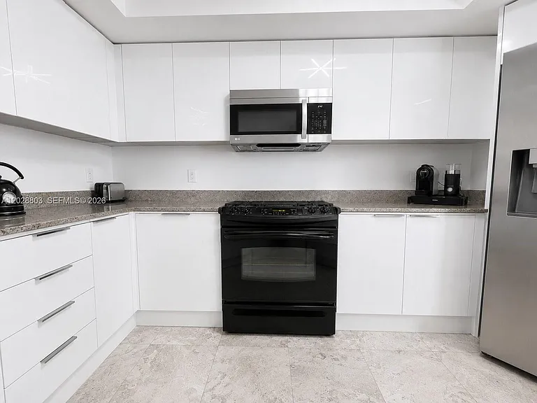 16699 Collins Ave #2301 — Photo 8