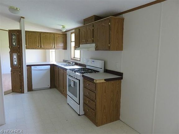 5th image of 7636 Brandon Ln