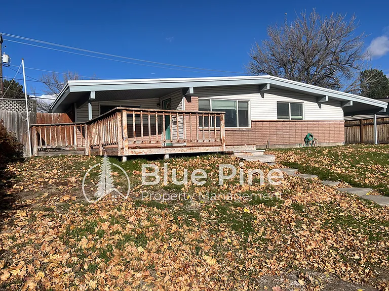 1861 Gallup St — Photo 2