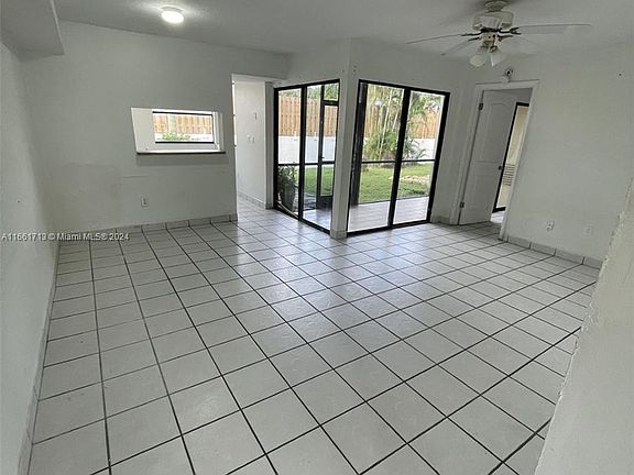 4th image of 1150 N Liberty Ave #1150C