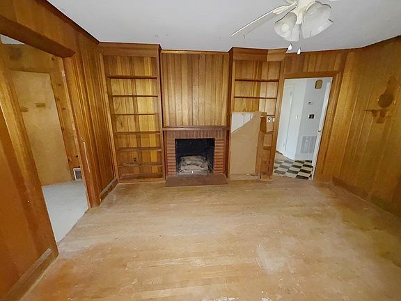 5th image of 202 Forest Hill Dr