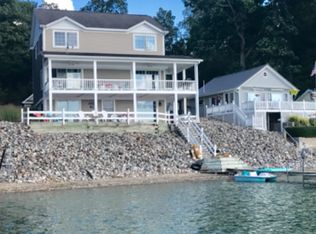 820 Shawnee Beach Dr, Bronson, MI 49028