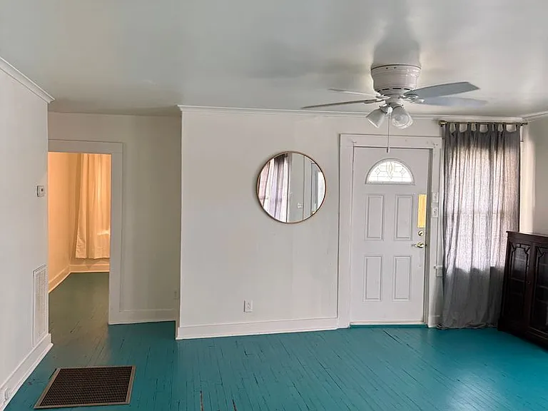 1357 S Florence Ave — Photo 4
