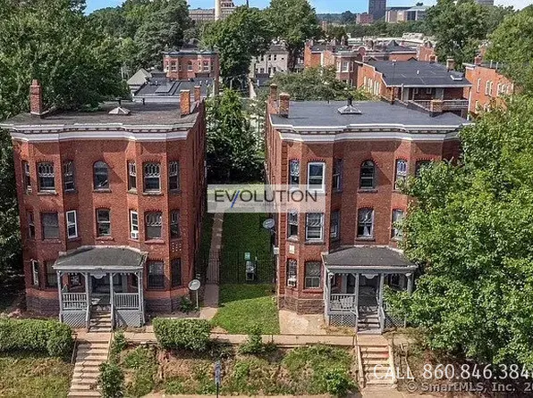 906 Park St #1W, Hartford, CT 06106