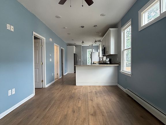 2nd image of 614 Magnolia Ave #2