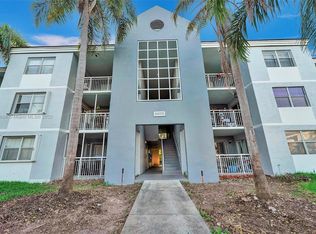 8670 SW 212th St APT 302, Cutler Bay, FL 33189