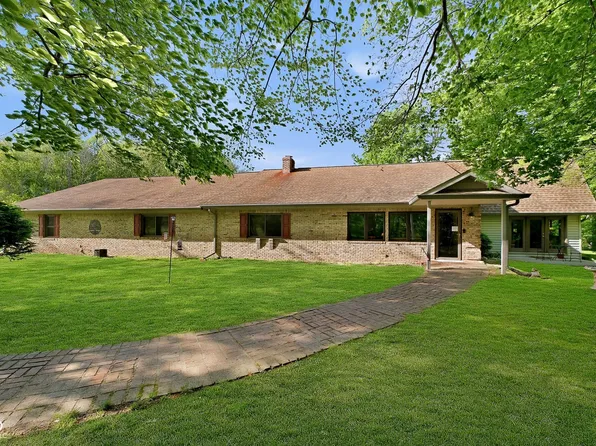 2594 E Traction Rd, Crawfordsville, IN 47933