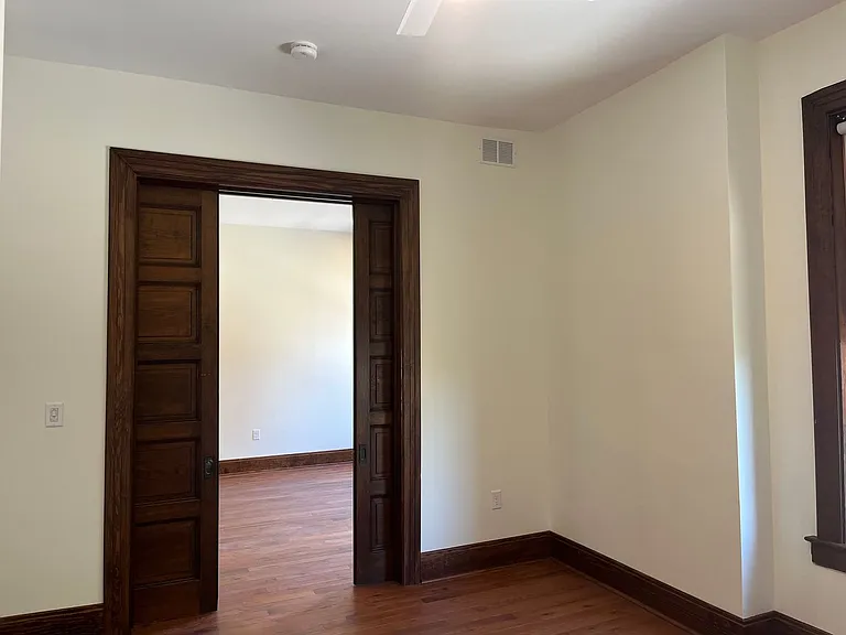 303 Greenup (NEW) — Photo 13