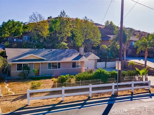 1050 1st St, Norco, CA 92860