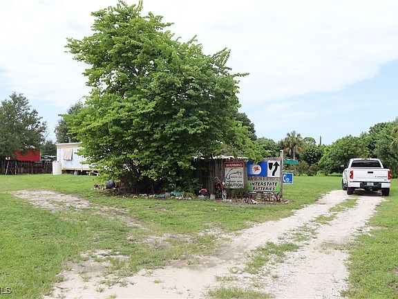 4th image of 8286 McDaniel Dr