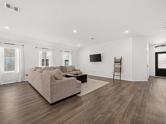 5th image of 3112 Catalonion Ct