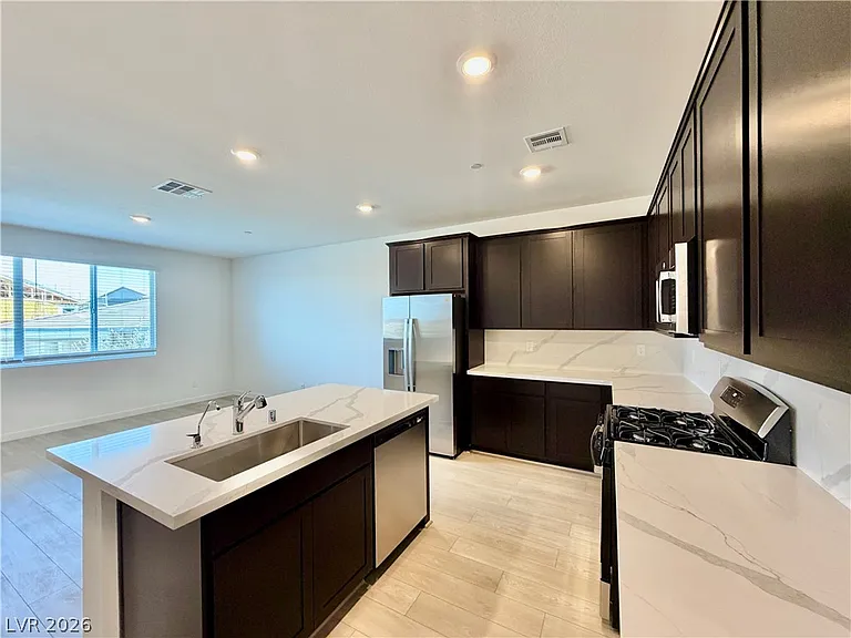 1502 Eva Crossing Pl — Photo 14