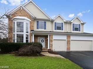 537 Crooked Stick Ct, Vernon Hills, IL 60061