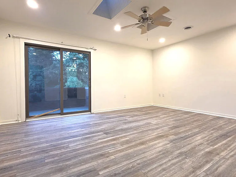 25 Village Dr — Photo 23