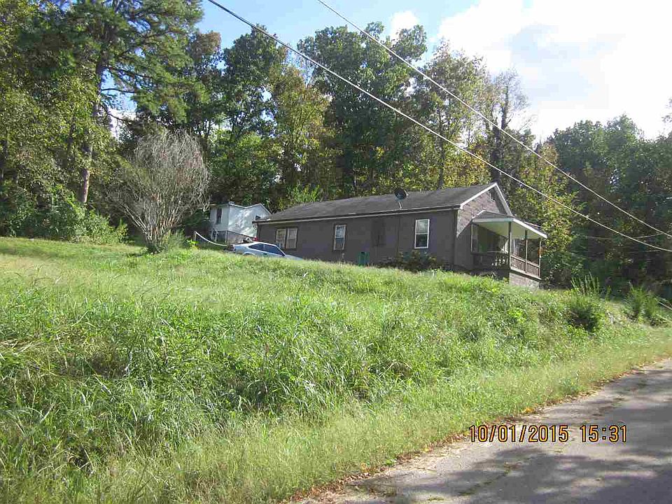 1st image of 224 Lee St