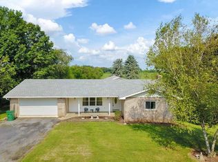 8693 Possum Hollow Rd, Shippensburg, PA 17257