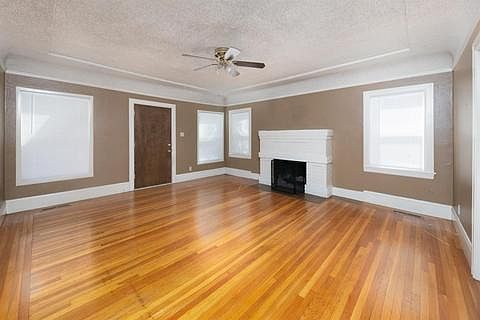 2nd image of 733 Tuxedo South Ave #1