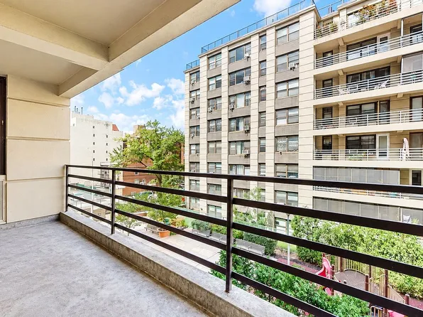 98-09 64th Rd #3D, Rego Park, NY 11374