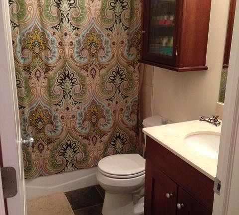 5th image of 2929 N Southport Ave APT 3