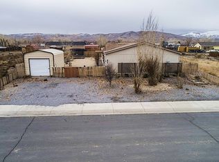 677 Warren Way, Fernley, NV 89408