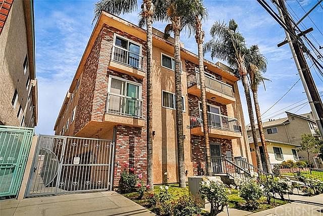 1st image of 630 S Lake St APT 203