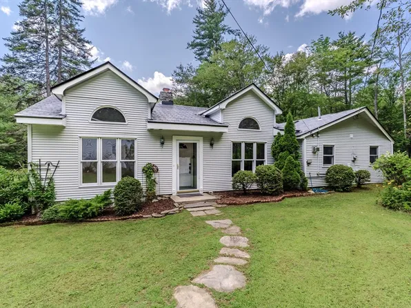 81 Shaw Rd, Cummington, MA 01026