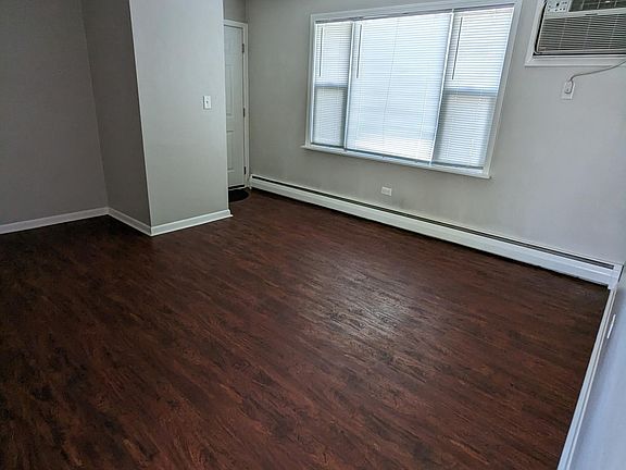 3rd image of 420 S Lake St APT A