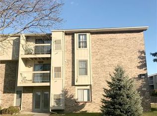 30475 W 14 Mile Rd APT 90, Farmington Hills, MI 48334