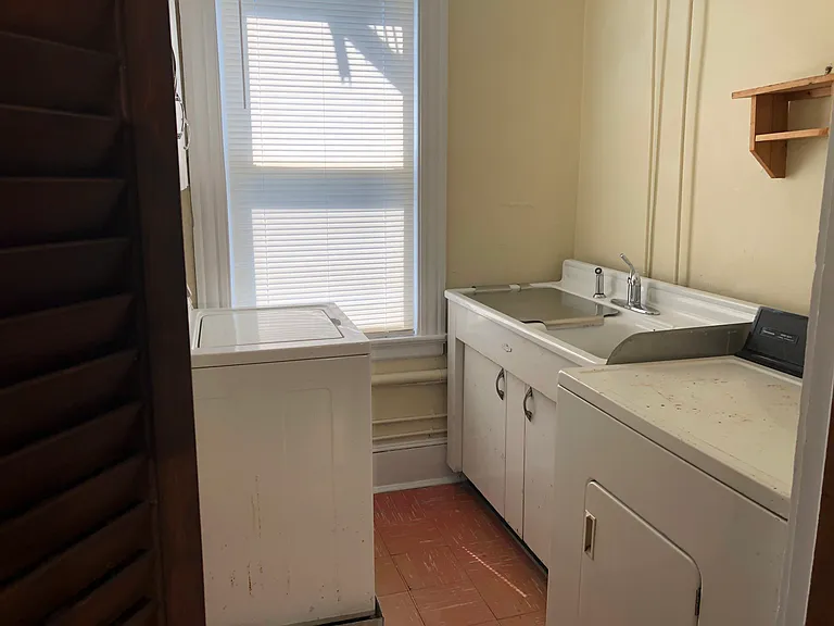 5 Ledyard St #2 — Photo 11