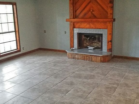 3rd image of 213 Genevieve Dr