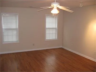 175 Lake Dr — Photo 2