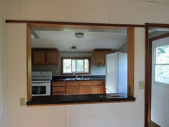 4th image of 418 McMillan St