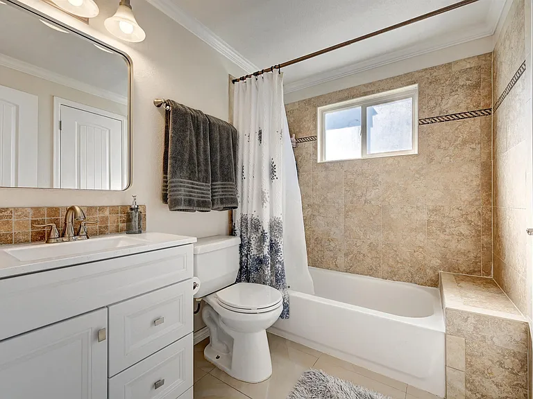 12737 W Aqueduct Dr — Photo 16
