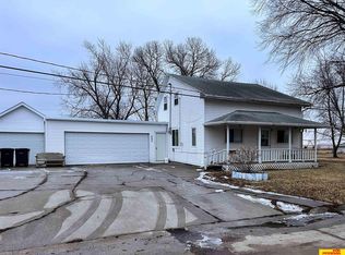 421 S 1st St, Pender, NE 68047