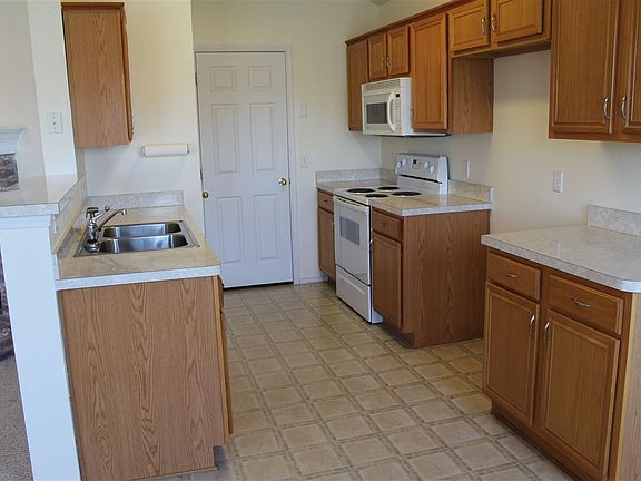 4th image of 213 Ray Creek Dr