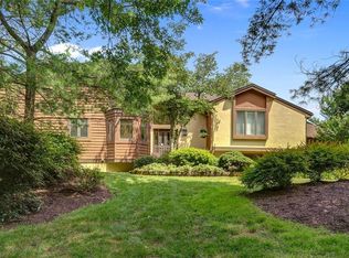 560 Sayre Dr #560, Princeton, NJ 08540