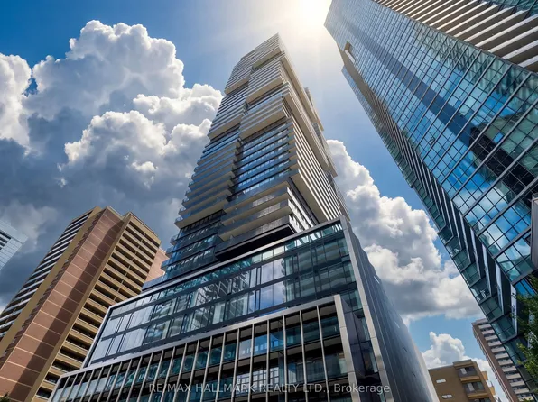 55 Charles St E #1310, Toronto, ON M4Y 1S9