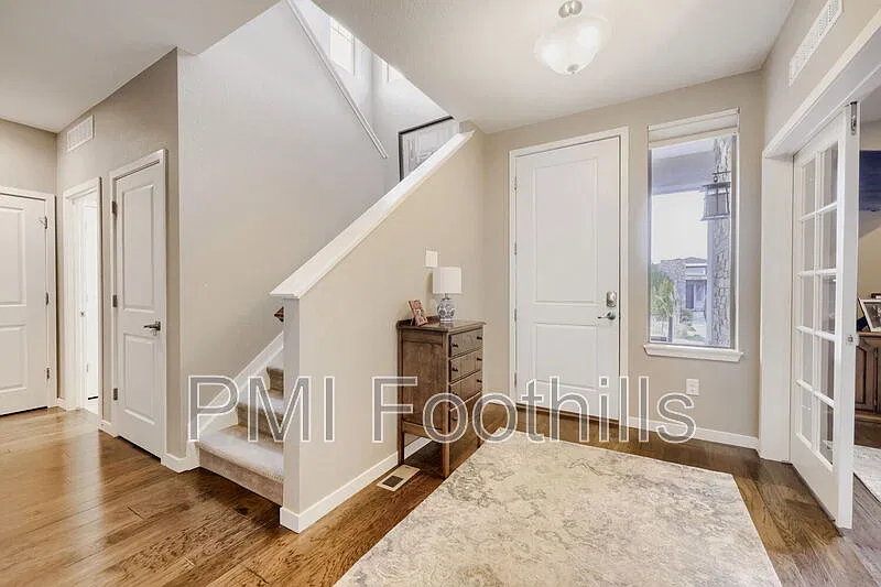 3 bed, 2.5 bath, 3105 sqft, $3,957 — Photo 4