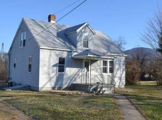 588 Dooms Crossing Rd, Waynesboro, VA 22980