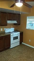 1st image of 524 E 12th St