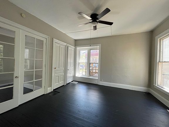 4th image of 818 Vine Pl #2